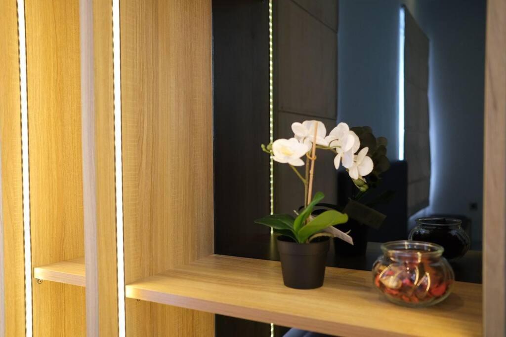 Villa 55 With Pool, Karaoke And Rooftop 보고르 외부 사진