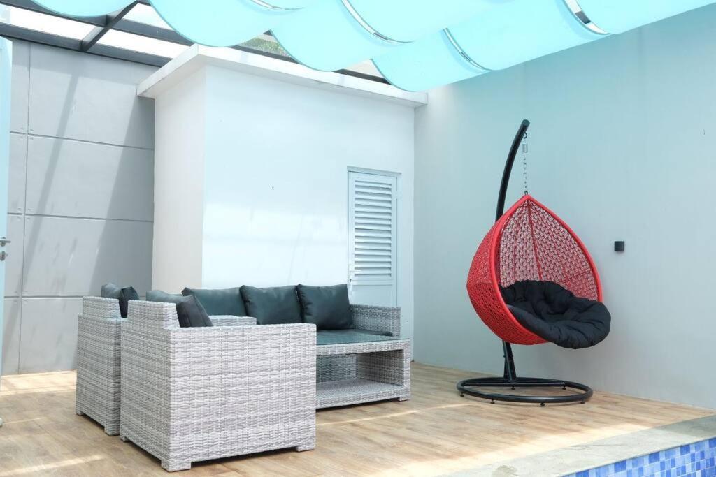 Villa 55 With Pool, Karaoke And Rooftop 보고르 외부 사진